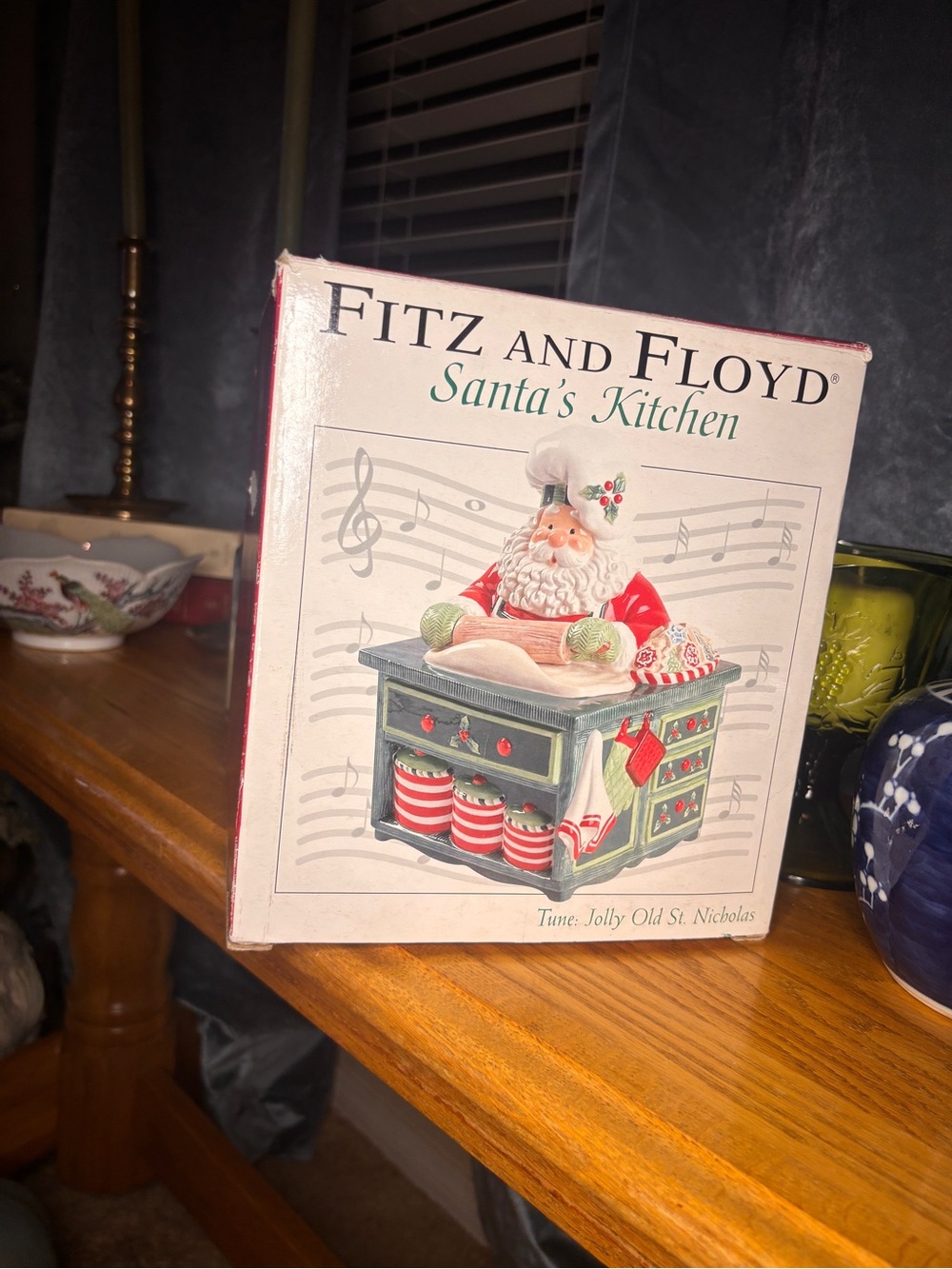 Fitz and Floyd Santa's Kitchen Figurine in Green and Red